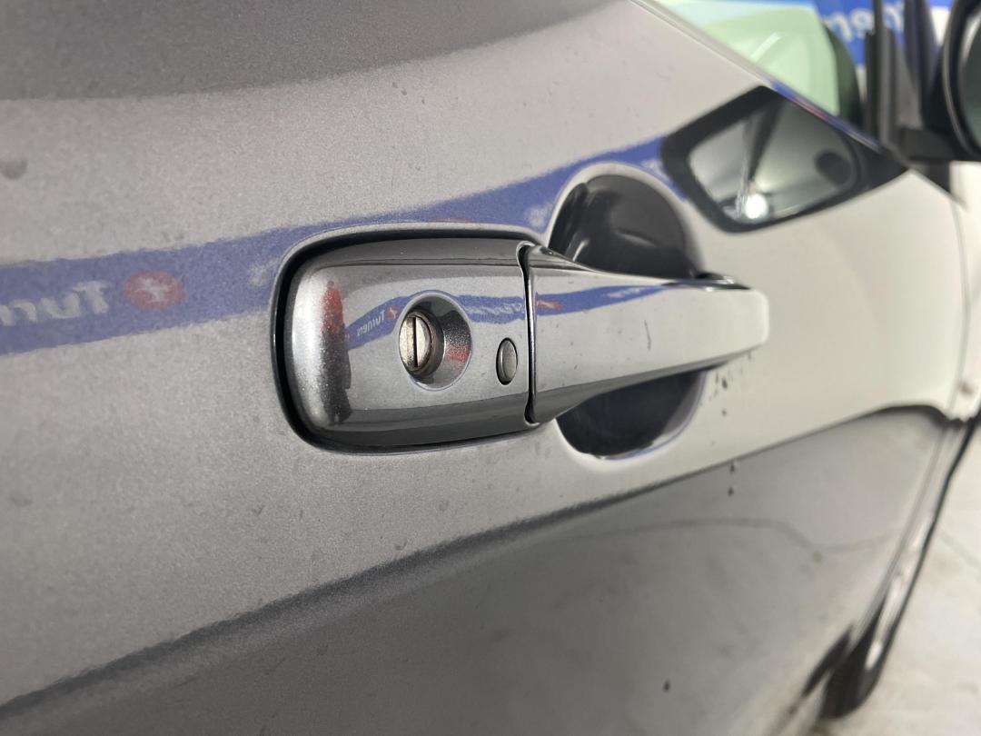 Photo '25' of Nissan Lafesta Photo '25' of Nissan Lafesta