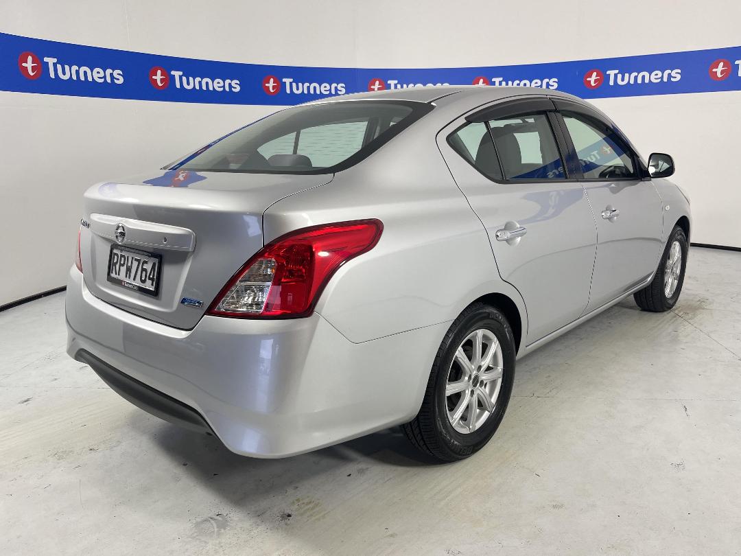 Photo '7' of Nissan Latio Photo '7' of Nissan Latio