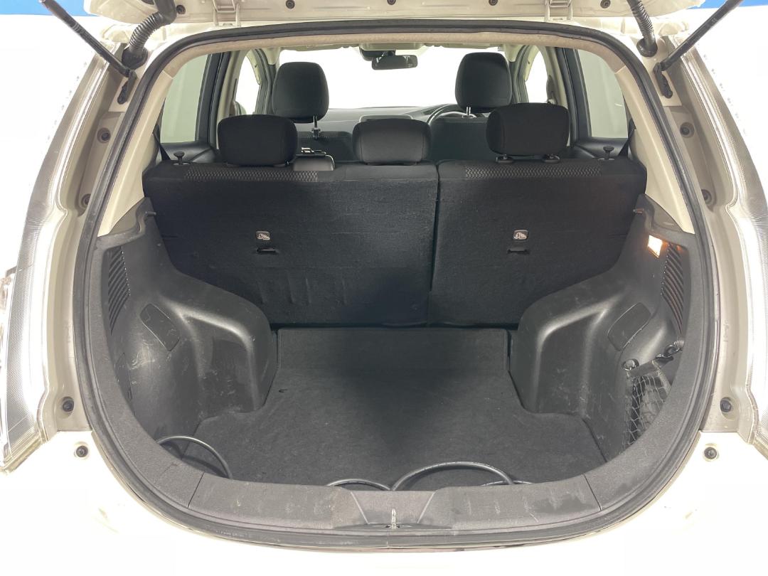 Photo '14' of Nissan Leaf Photo '14' of Nissan Leaf