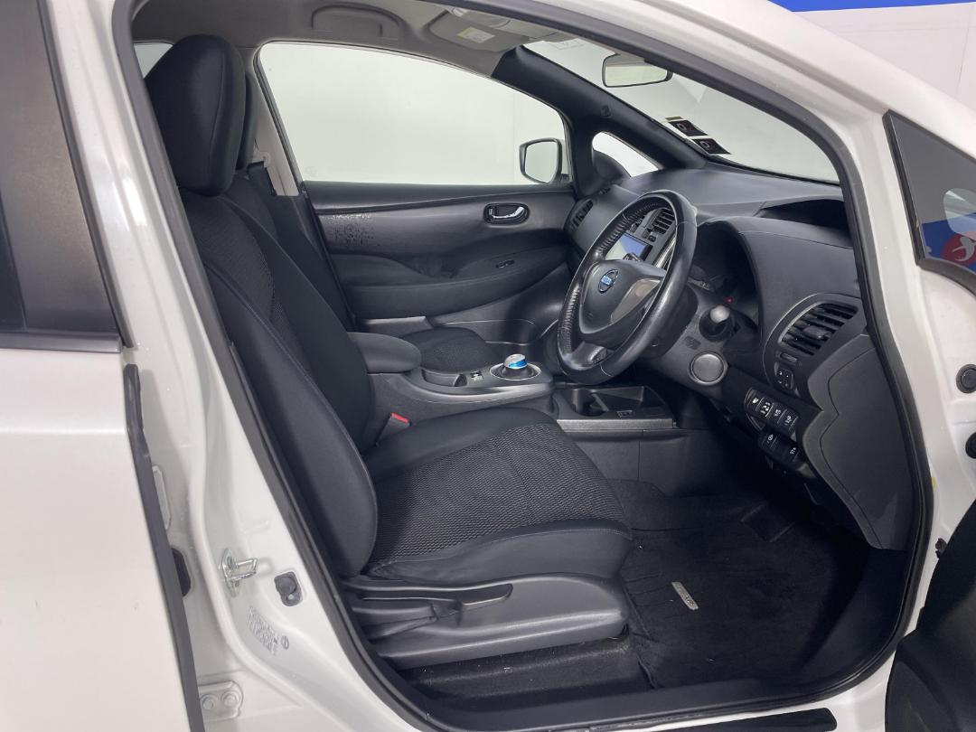 Photo '16' of Nissan Leaf Photo '16' of Nissan Leaf