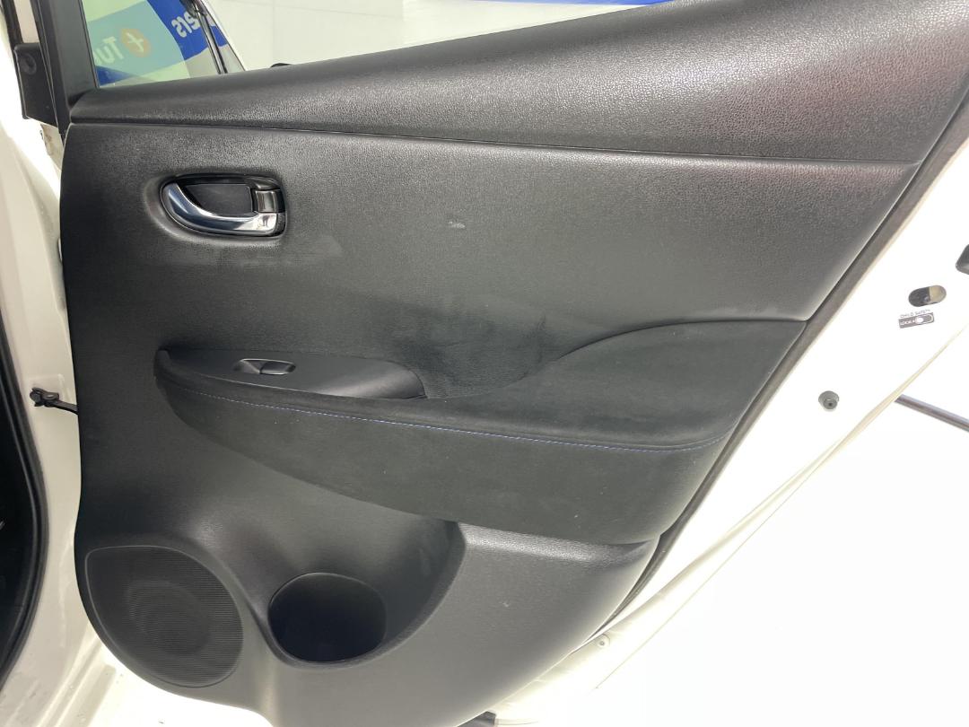 Photo '19' of Nissan Leaf Photo '19' of Nissan Leaf