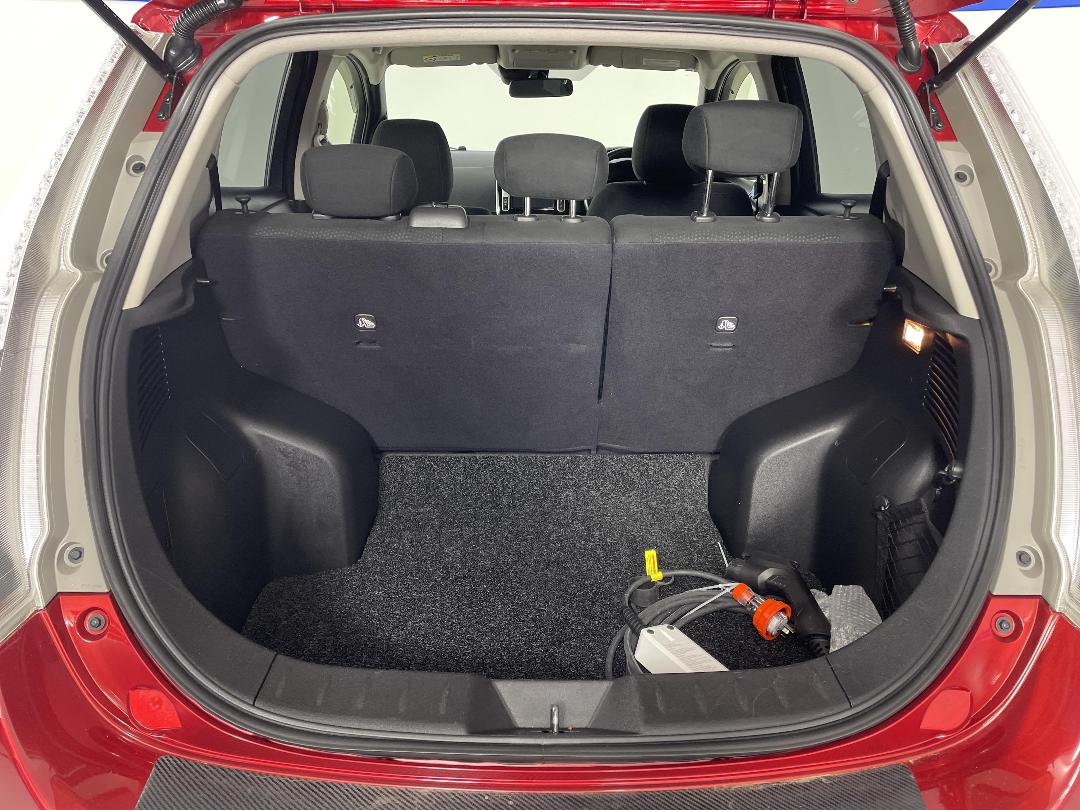 Photo '14' of Nissan Leaf