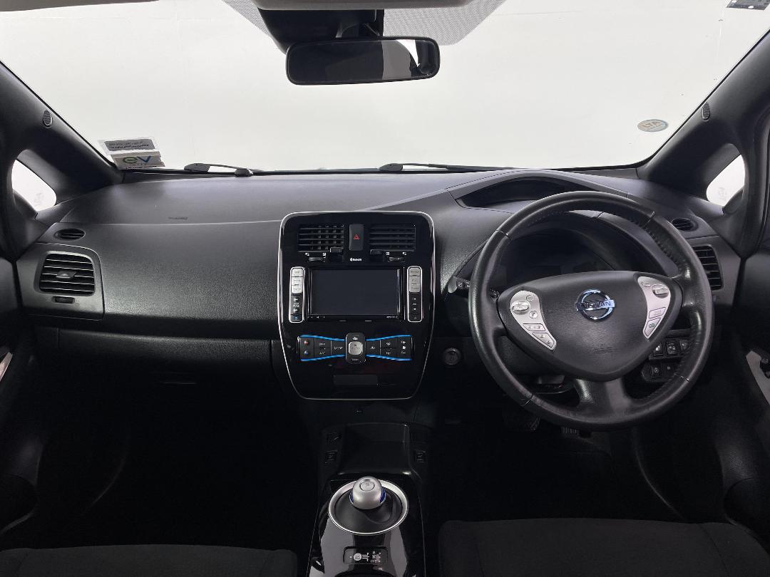 Photo '17' of Nissan Leaf