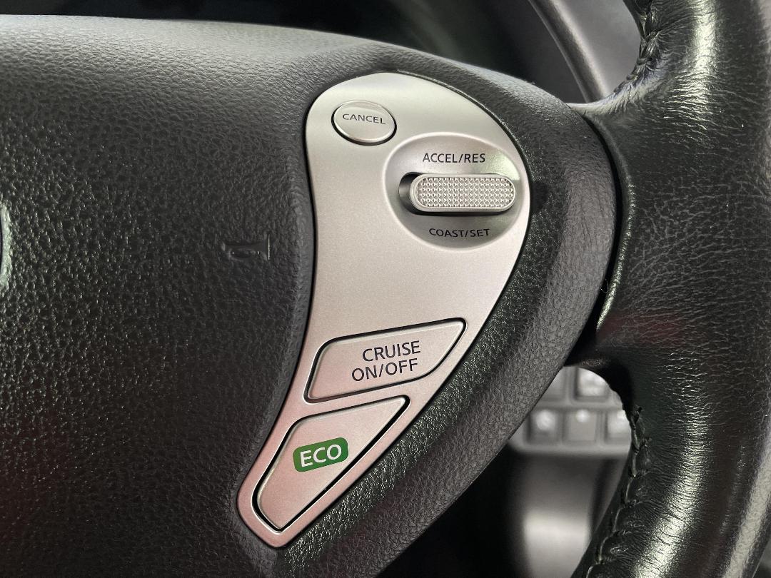 Photo '25' of Nissan Leaf