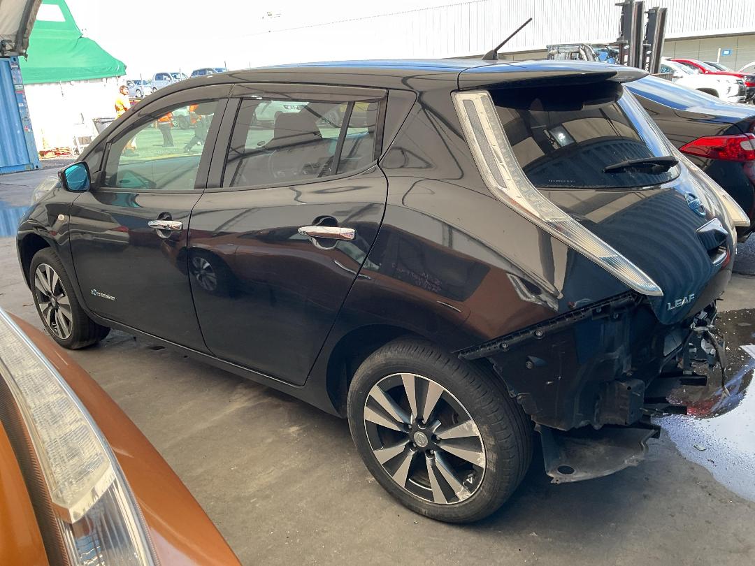 Photo '4' of Nissan Leaf