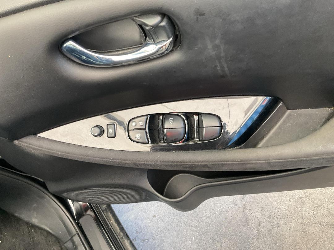 Photo '7' of Nissan Leaf