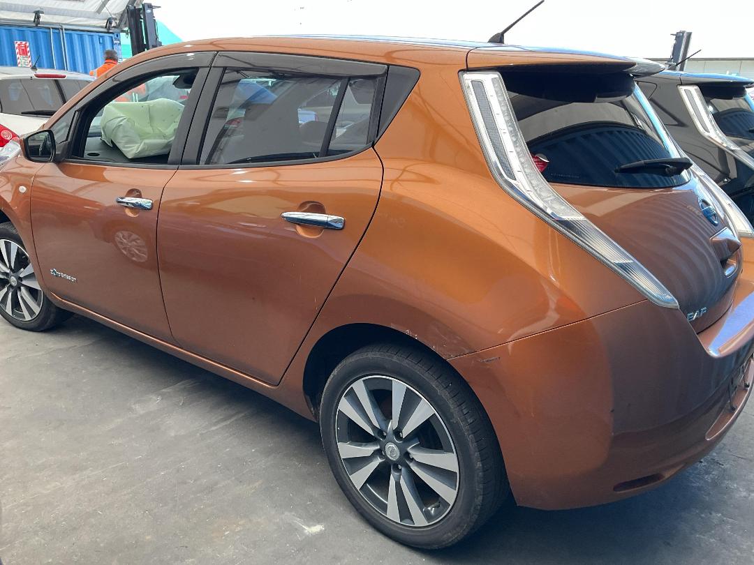 Photo '4' of Nissan Leaf