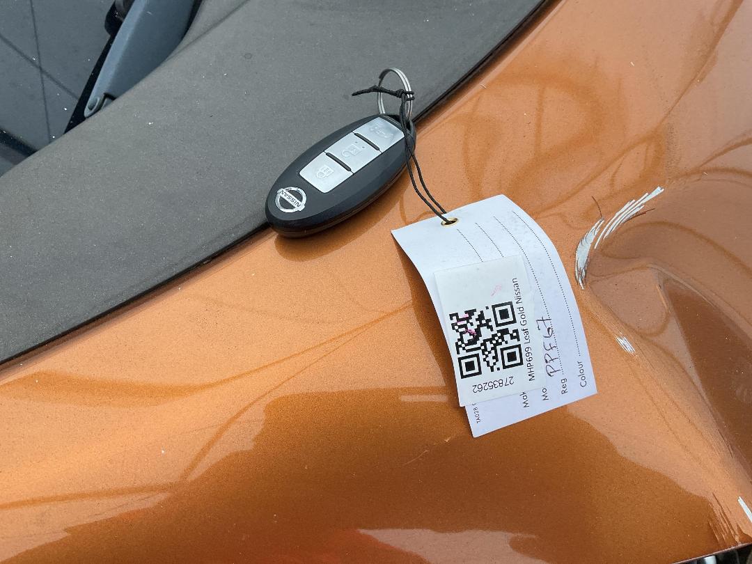 Photo '12' of Nissan Leaf