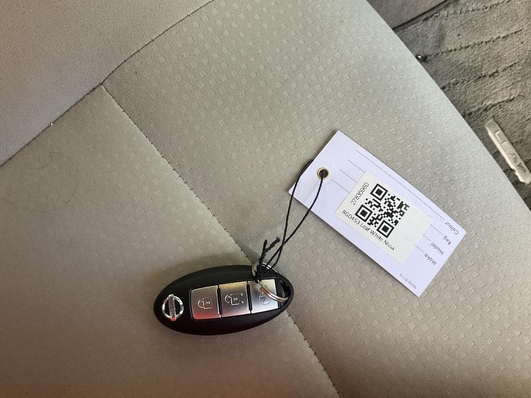 Photo '10' of Nissan Leaf Photo '10' of Nissan Leaf