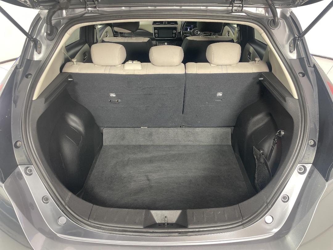 Photo '14' of Nissan Leaf