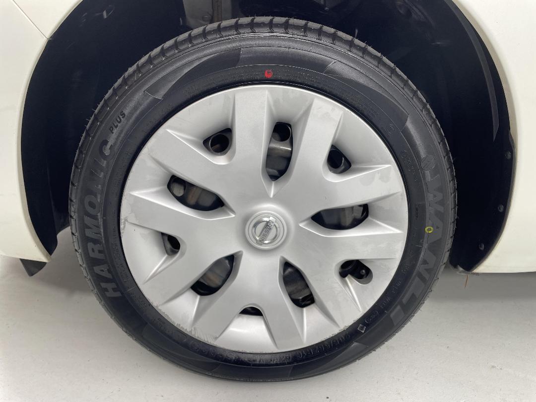 Photo '10' of Nissan Leaf