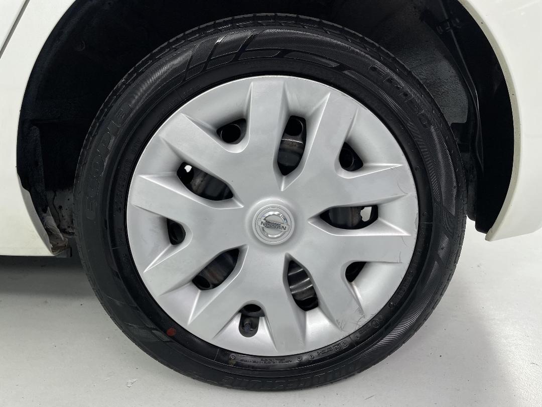 Photo '11' of Nissan Leaf