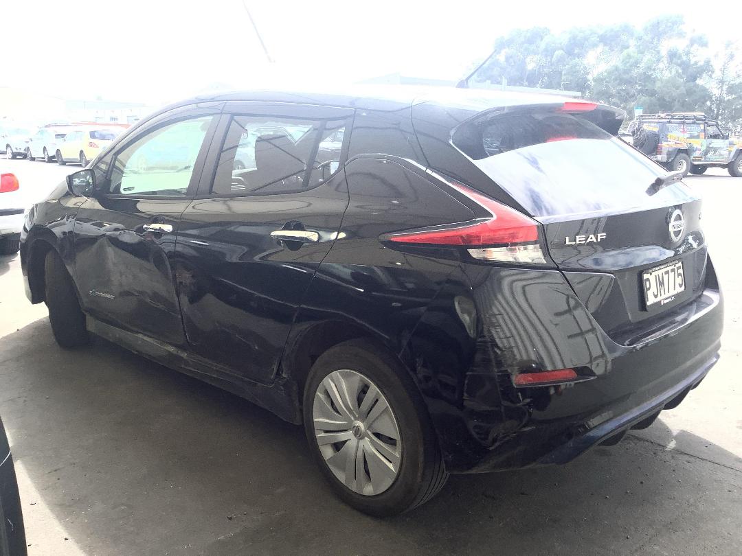 Photo '6' of Nissan Leaf