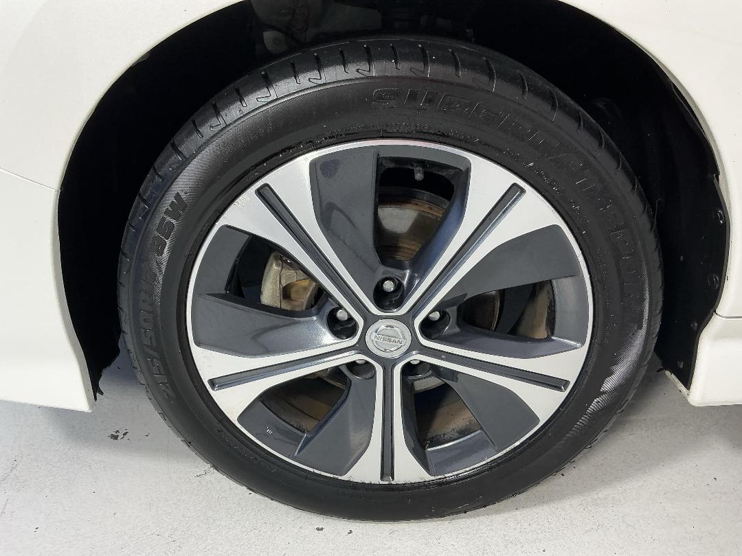 Photo '10' of Nissan Leaf Photo '10' of Nissan Leaf