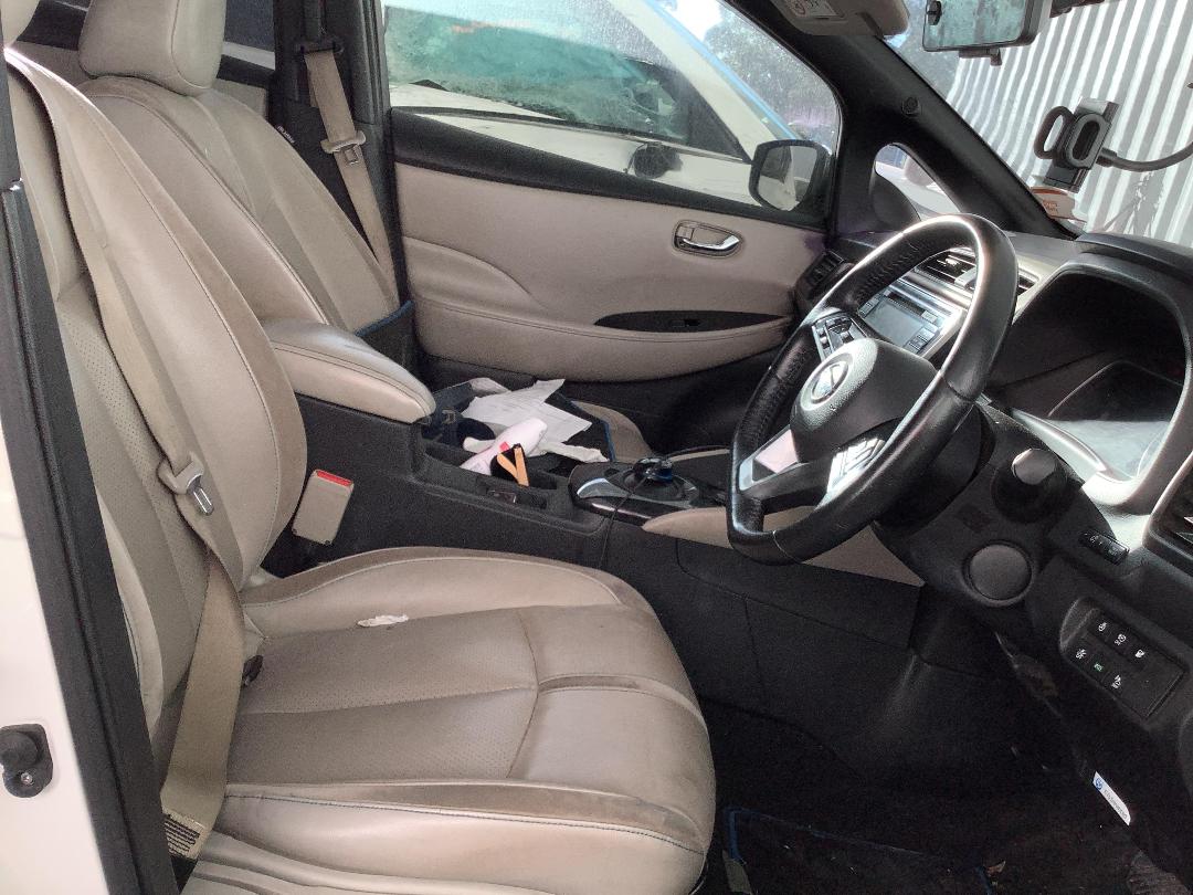 Photo '9' of Nissan Leaf