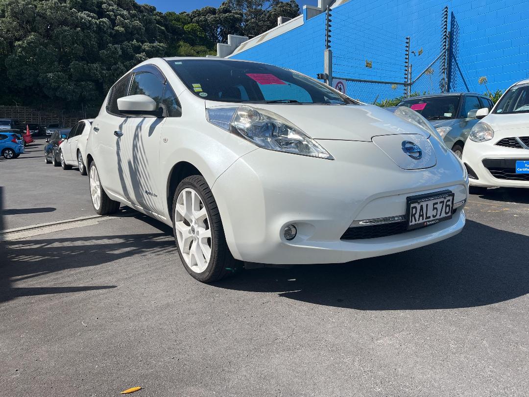 Photo '3' of Nissan Leaf