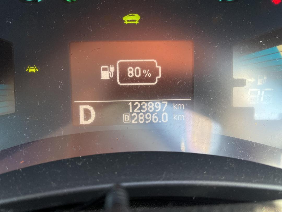 Photo '12' of Nissan Leaf