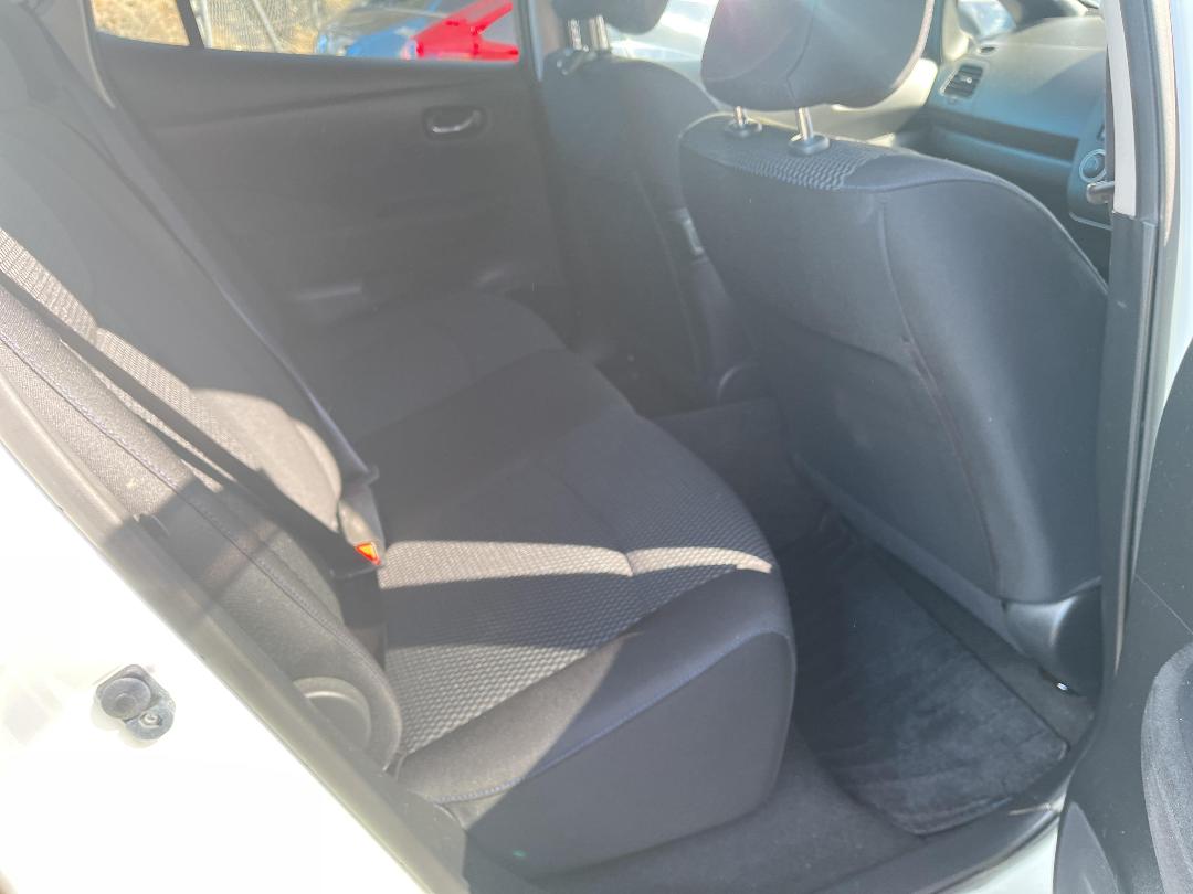 Photo '15' of Nissan Leaf