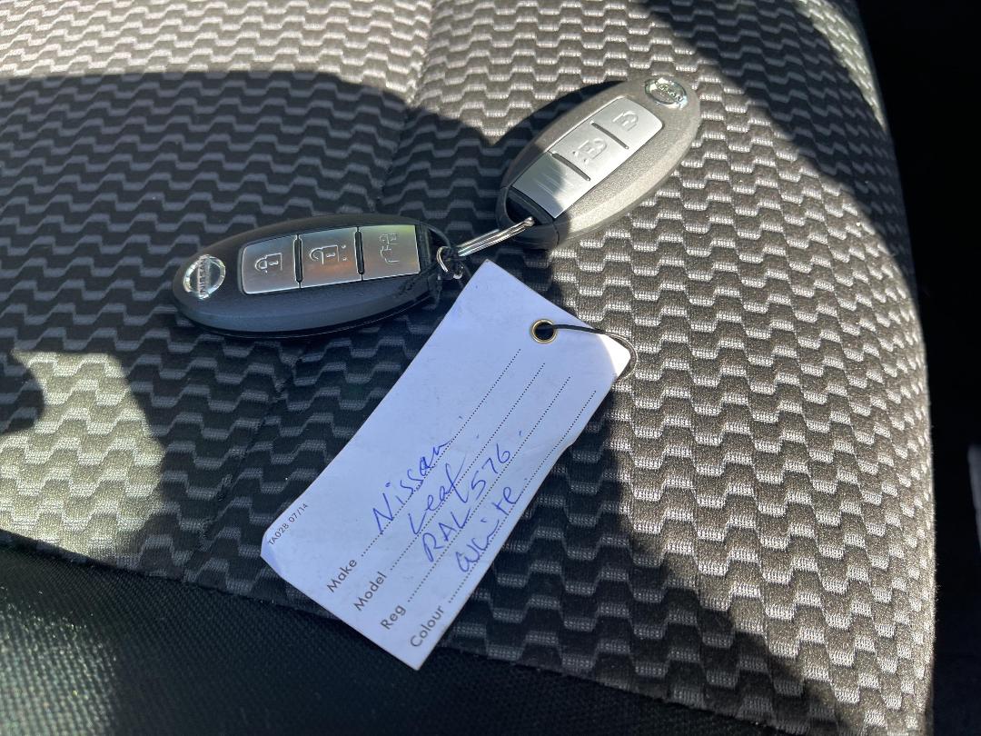 Photo '13' of Nissan Leaf