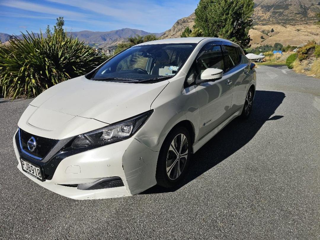 Photo '6' of Nissan Leaf