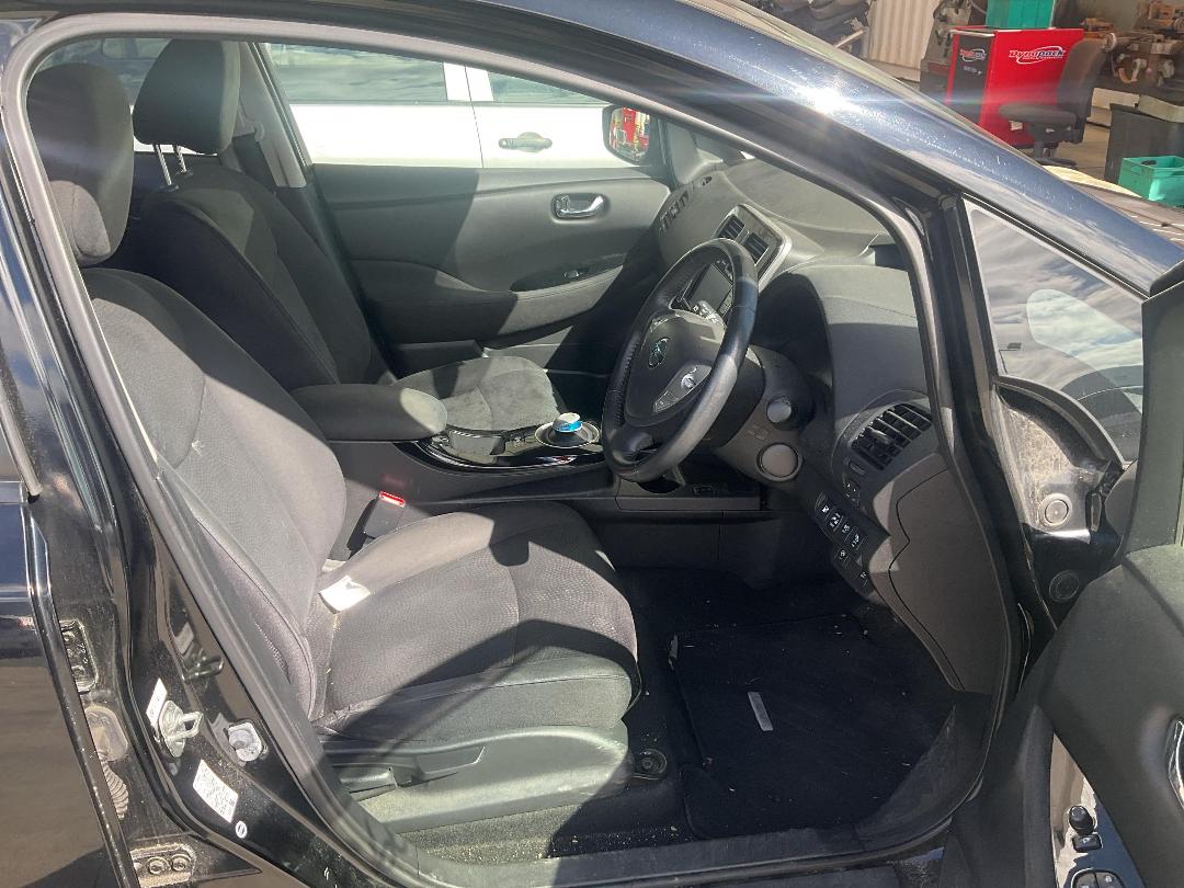 Photo '9' of Nissan Leaf Electric Photo '9' of Nissan Leaf Electric