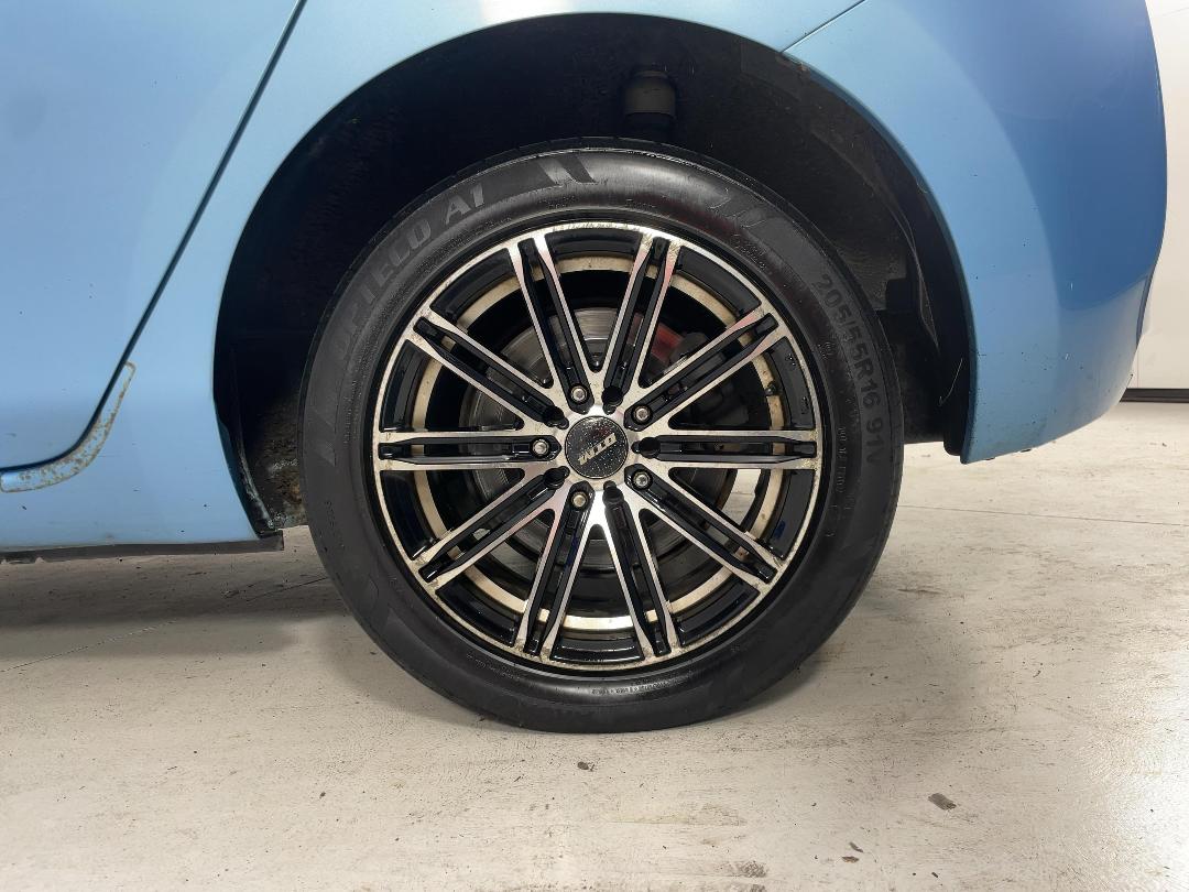 Photo '9' of Nissan Leaf