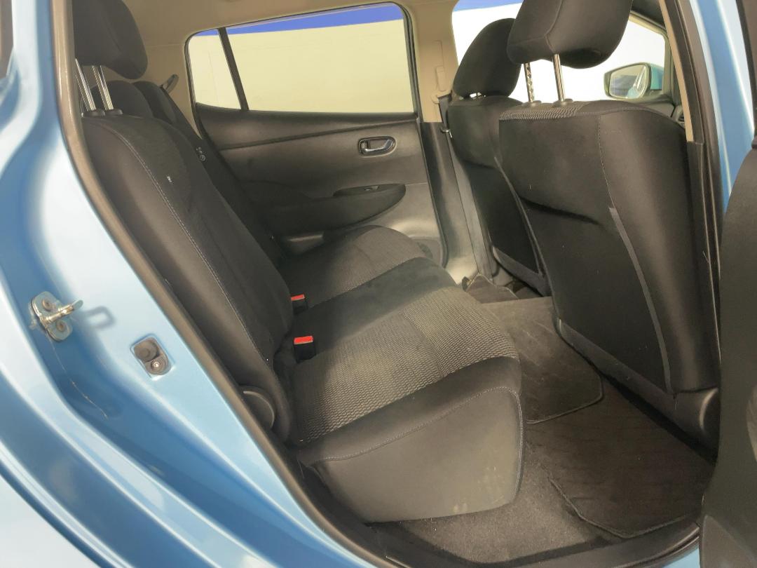 Photo '18' of Nissan Leaf