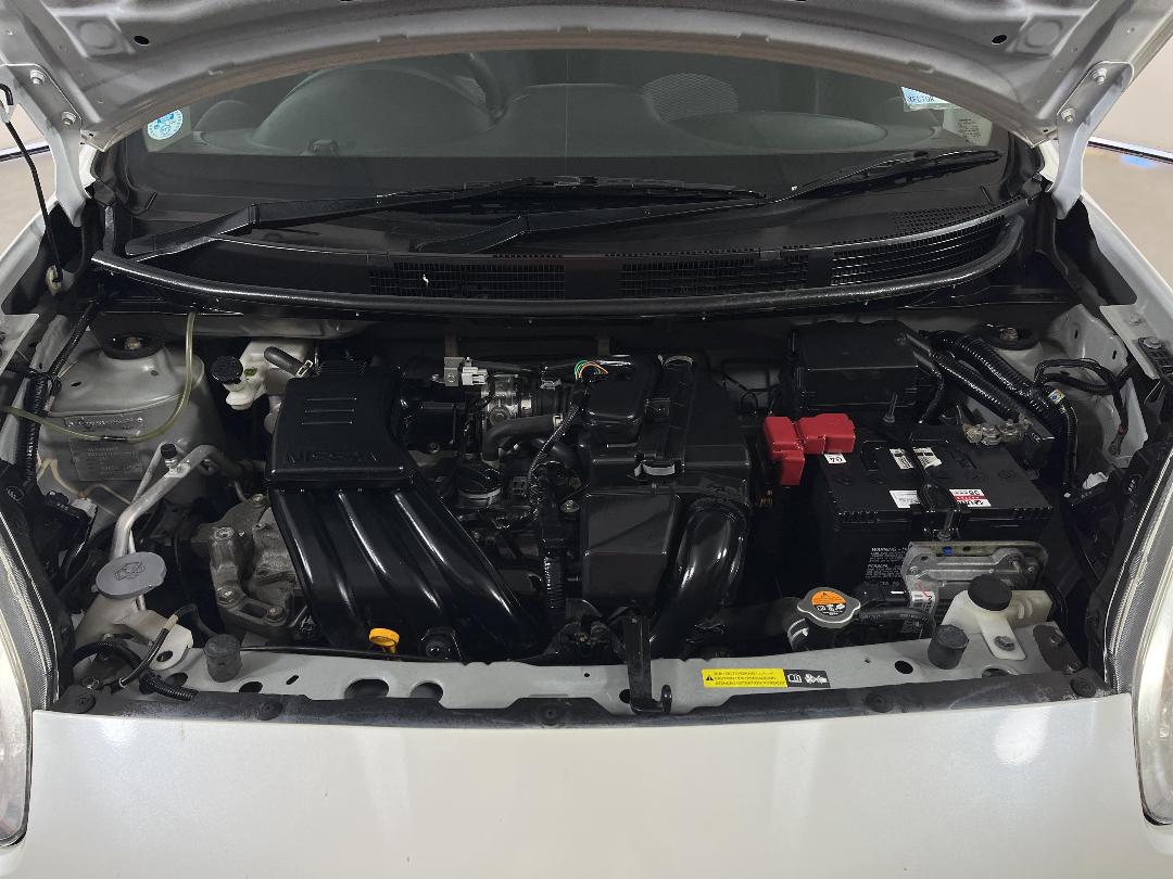 Photo '13' of Nissan March