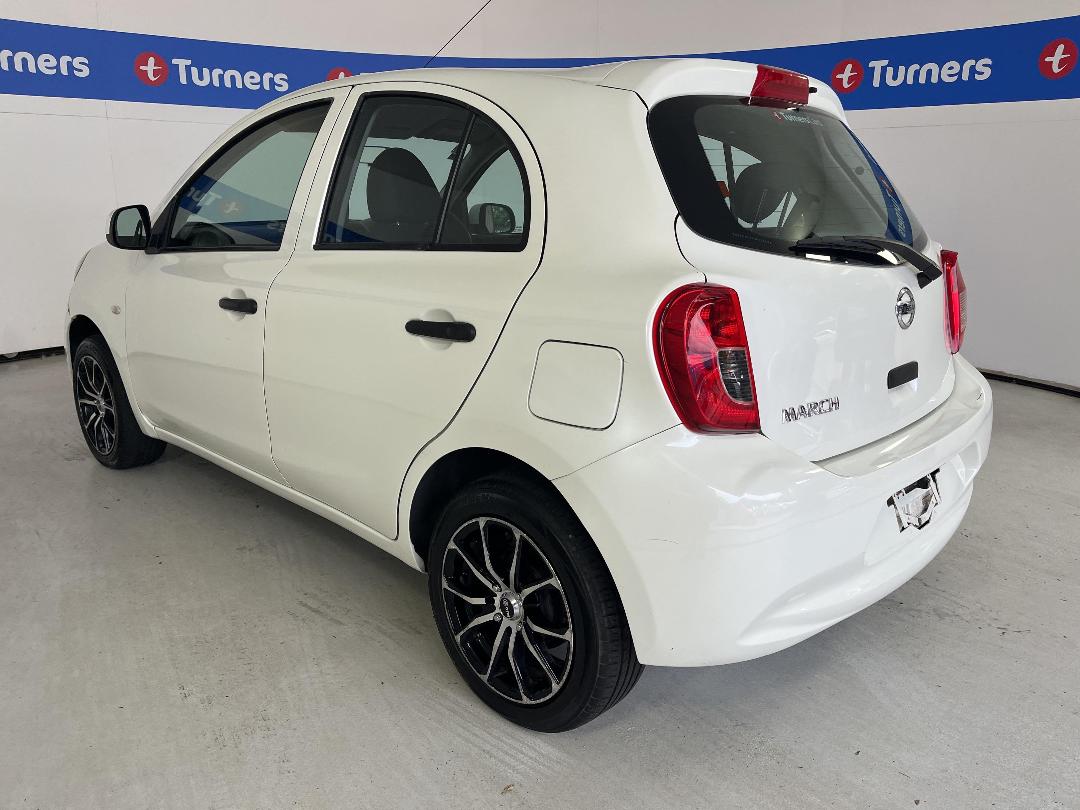 Photo '5' of Nissan March