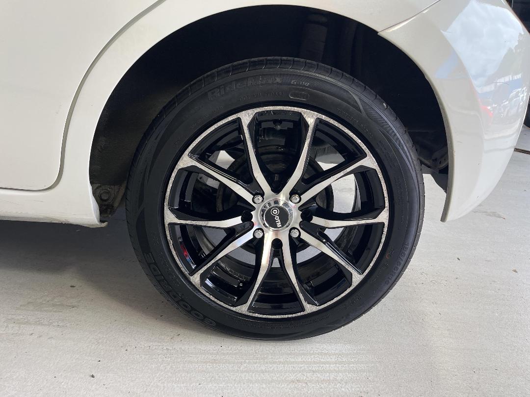 Photo '11' of Nissan March