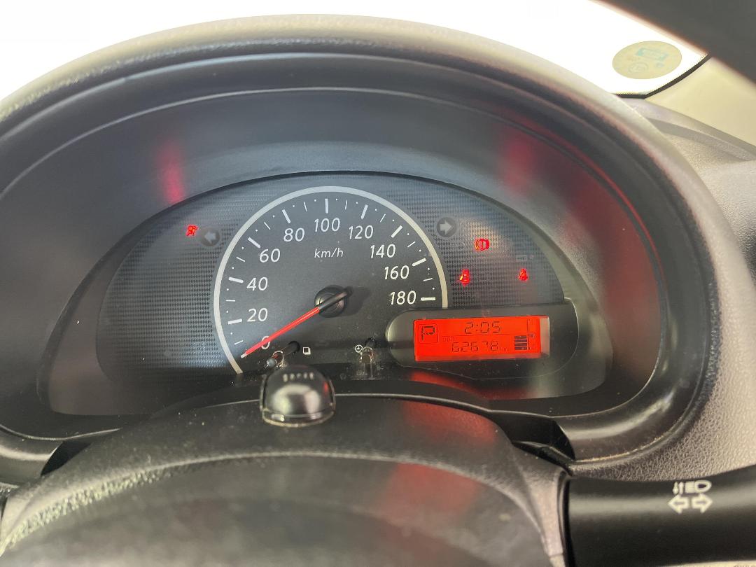 Photo '21' of Nissan March