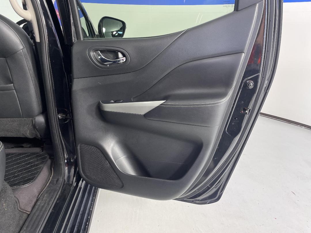 Photo '19' of Nissan Navara