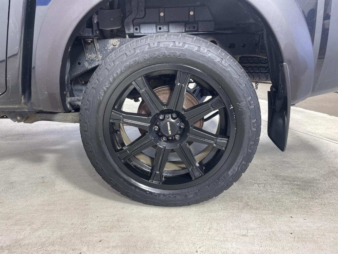 Photo '11' of Nissan Navara