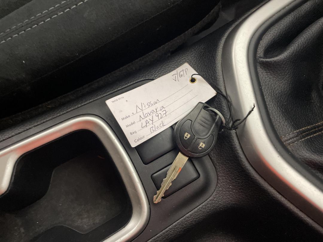 Photo '22' of Nissan Navara