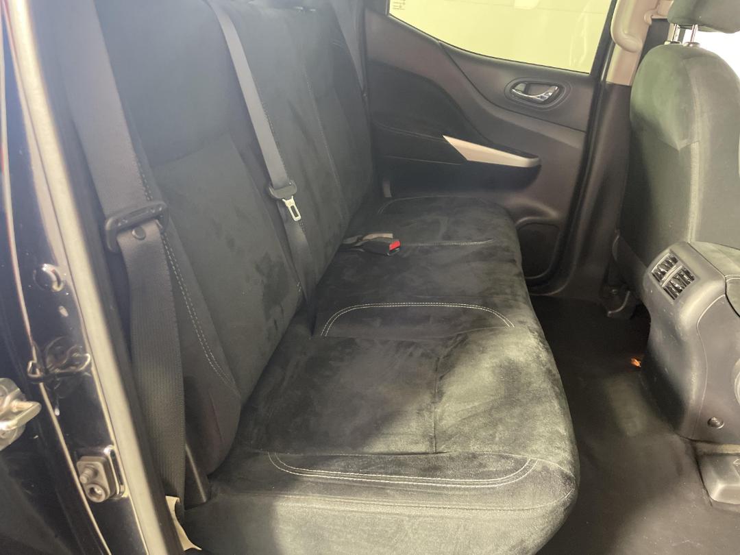 Photo '20' of Nissan Navara