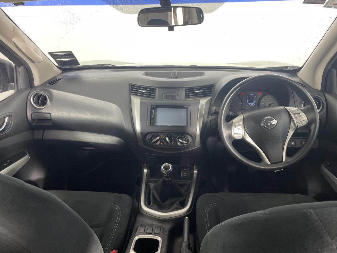 Photo '17' of Nissan Navara