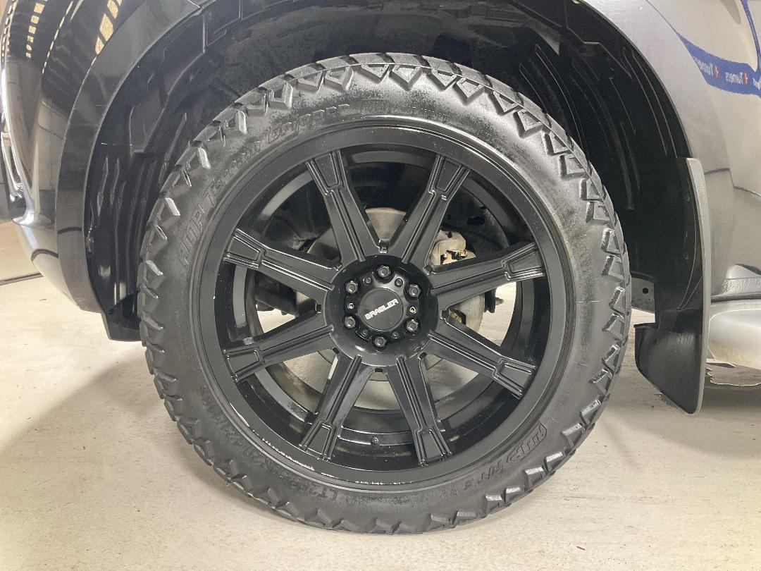 Photo '10' of Nissan Navara