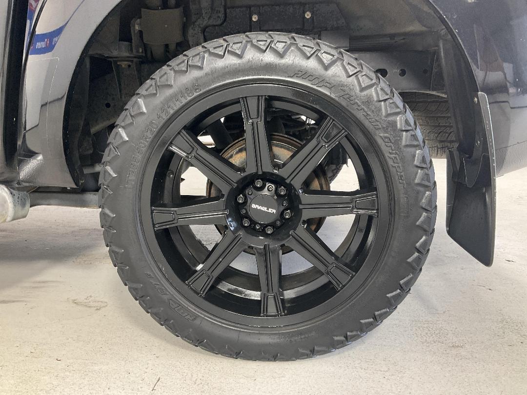 Photo '11' of Nissan Navara