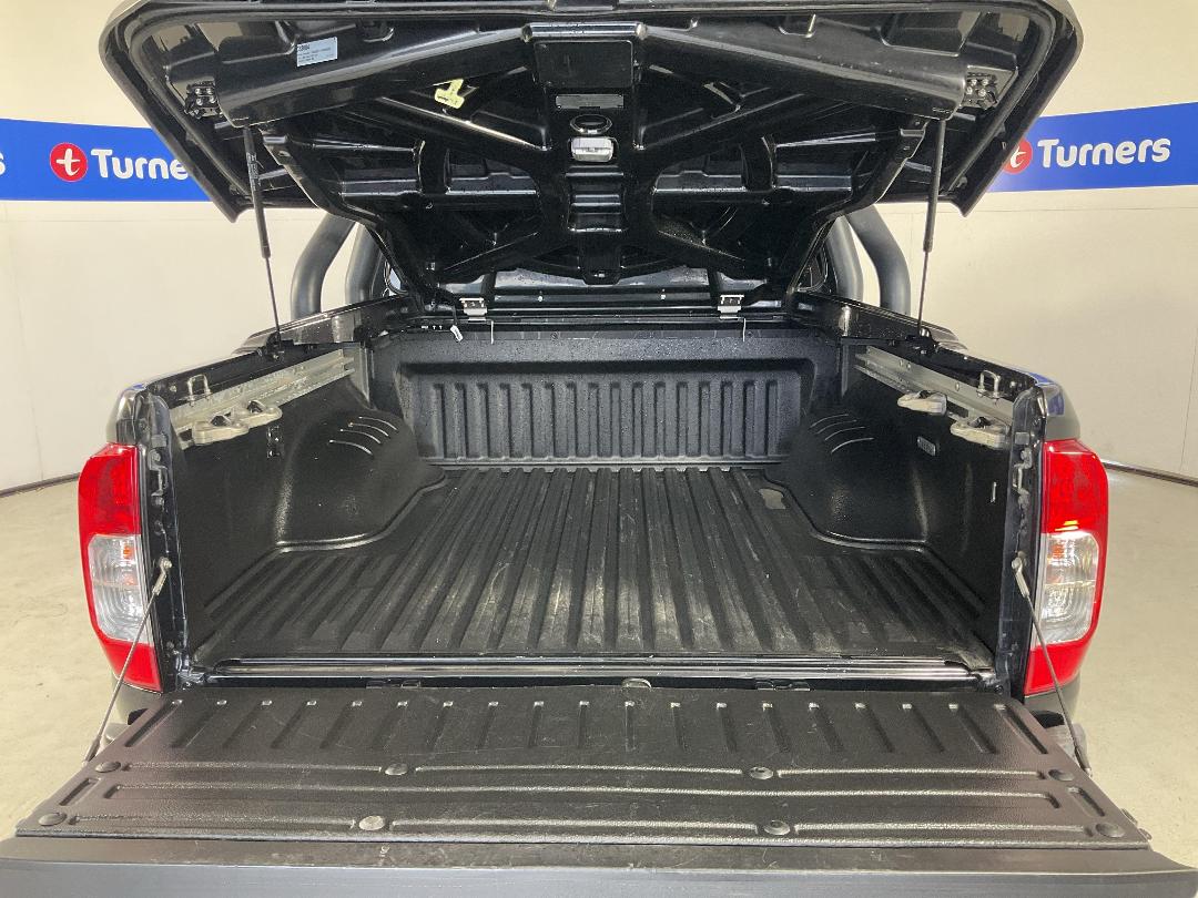 Photo '14' of Nissan Navara