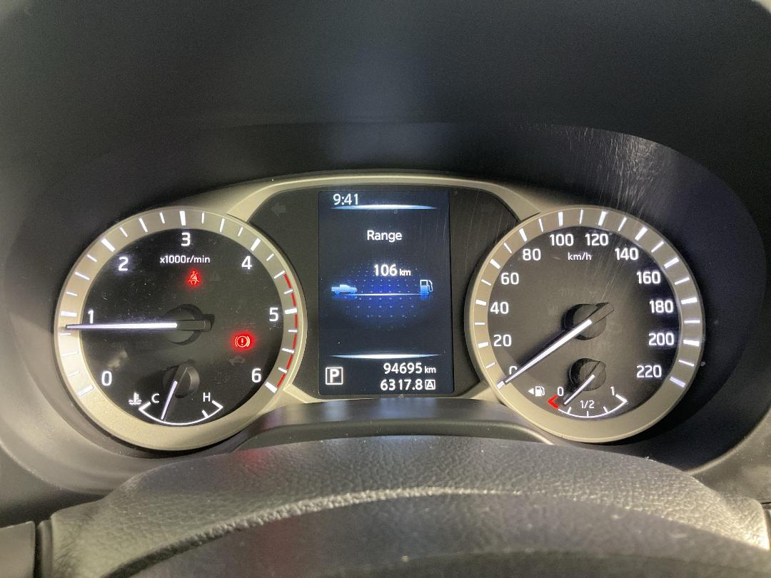 Photo '21' of Nissan Navara