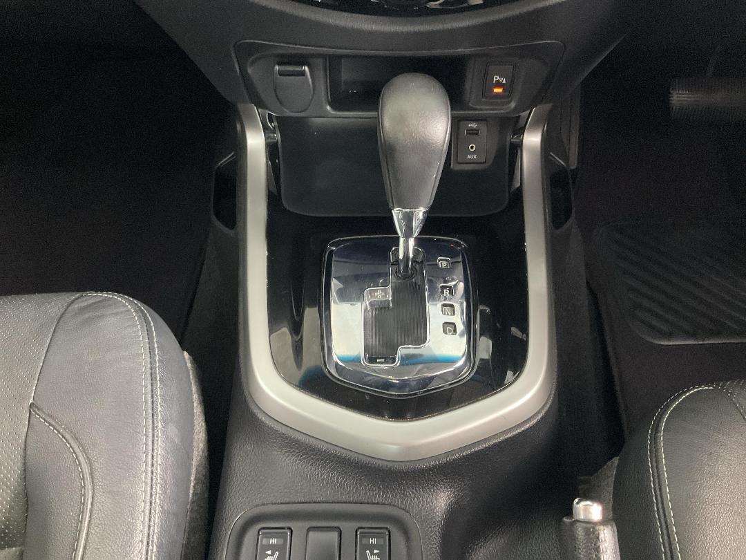 Photo '18' of Nissan Navara