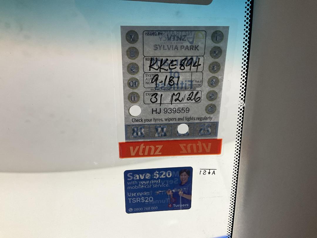 Photo '23' of Nissan Navara