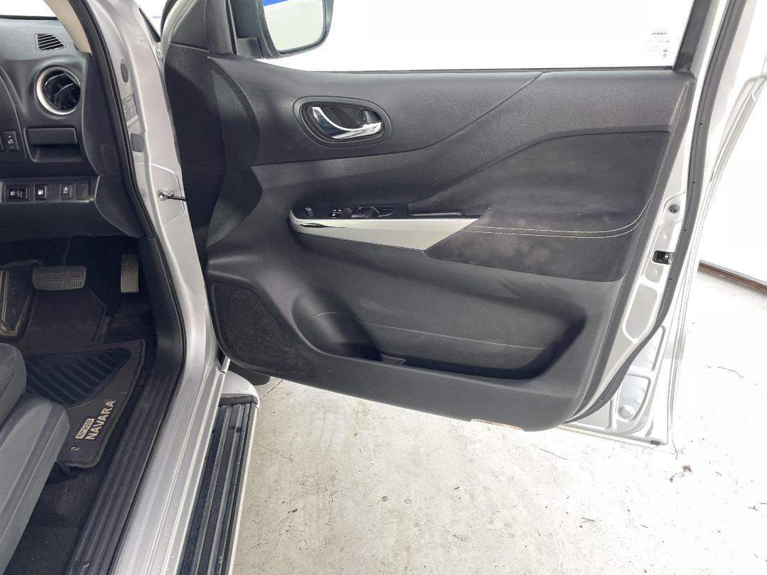 Photo '15' of Nissan Navara Photo '15' of Nissan Navara