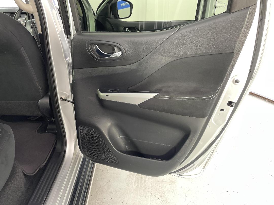 Photo '19' of Nissan Navara Photo '19' of Nissan Navara