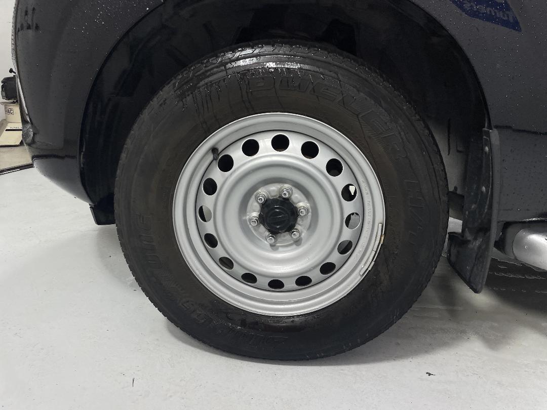 Photo '10' of Nissan Navara