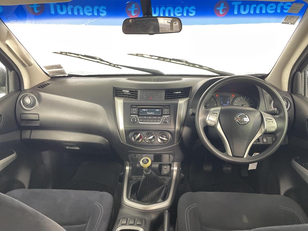 Photo '17' of Nissan Navara