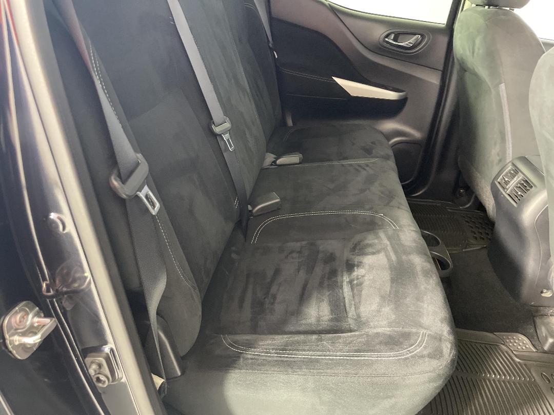 Photo '20' of Nissan Navara