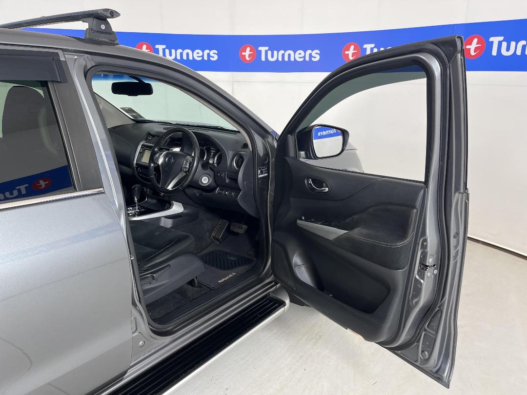 Photo '15' of Nissan Navara