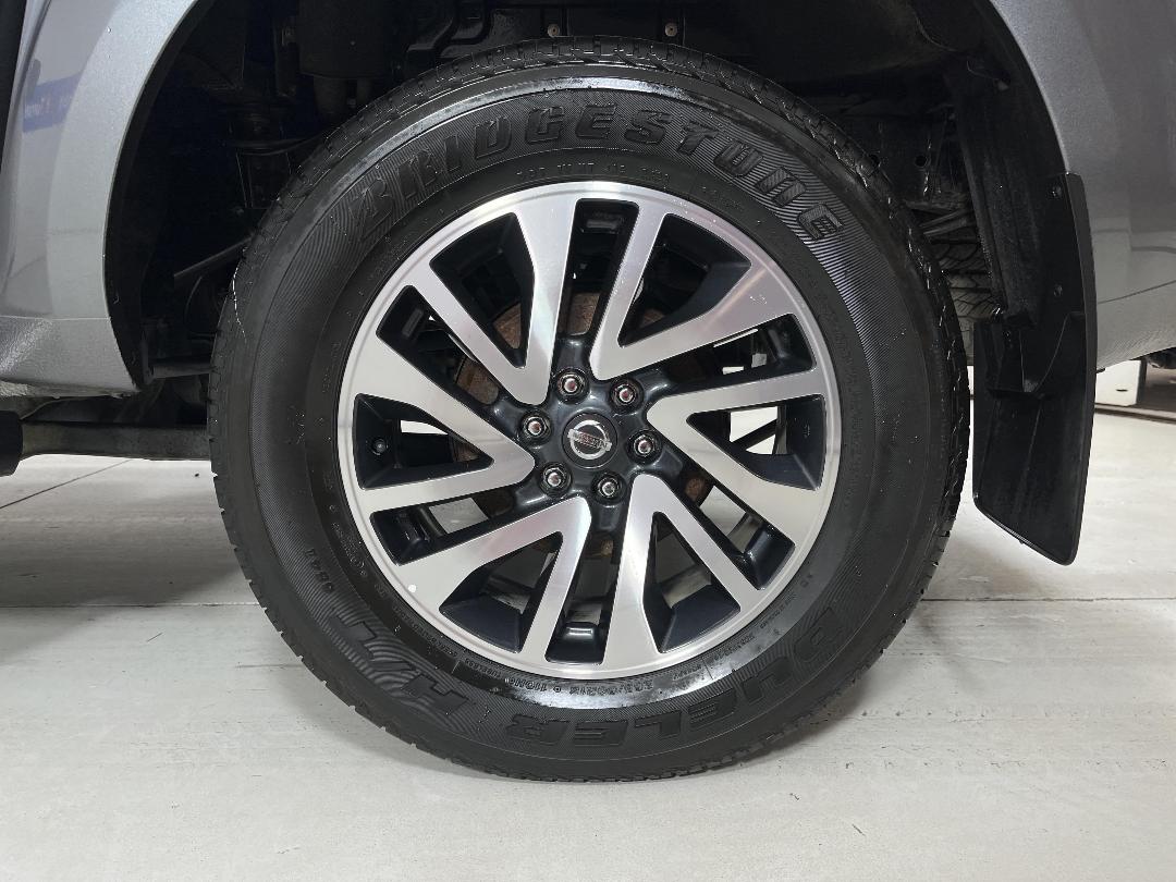 Photo '11' of Nissan Navara