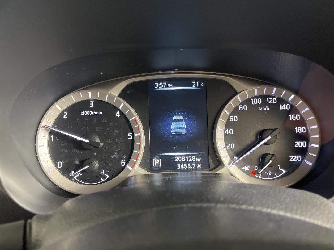 Photo '21' of Nissan Navara